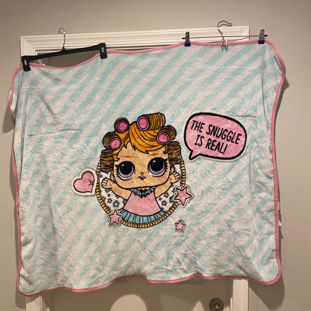 LOL Surprise Blanket with Eyemask